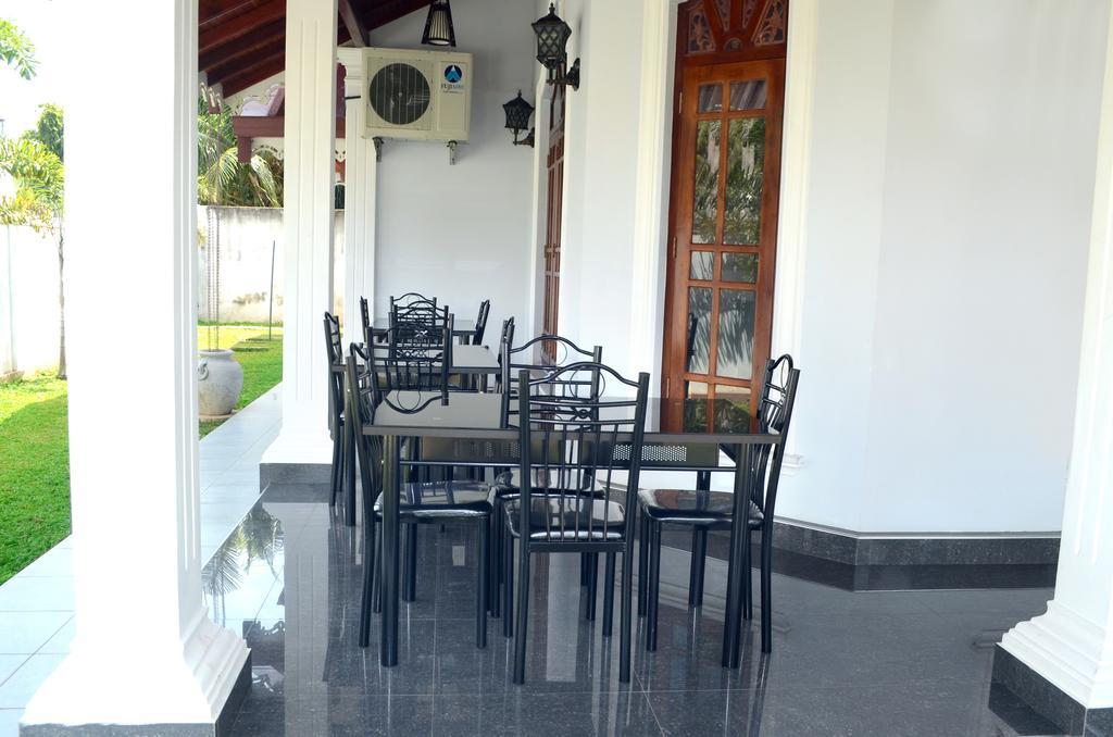 Lovely Villa Negombo Ettukala Eksteriør bilde
